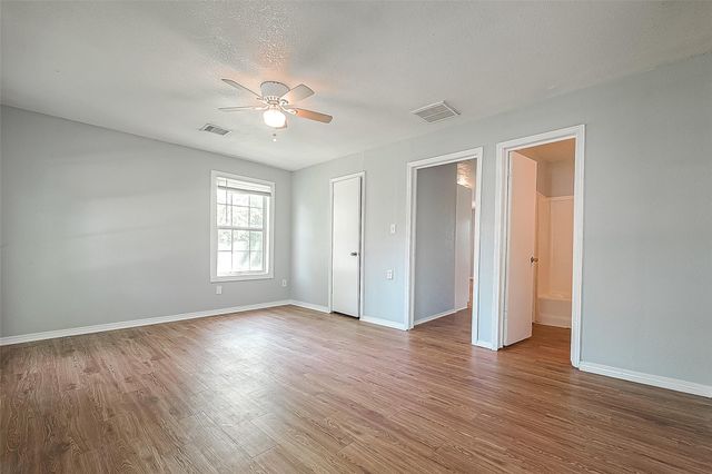 4810 Carmen Street, Houston, TX 77033