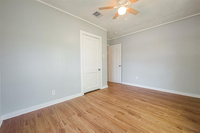 4810 Carmen Street, Houston, TX 77033