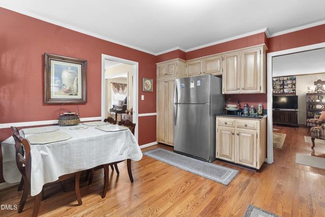 224 Lake Drive E, Thomasville, NC 27360