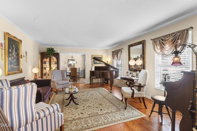 224 Lake Drive E, Thomasville, NC 27360