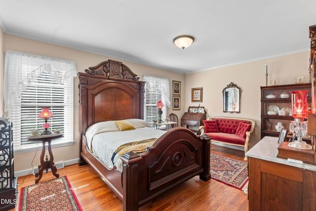 224 Lake Drive E, Thomasville, NC 27360