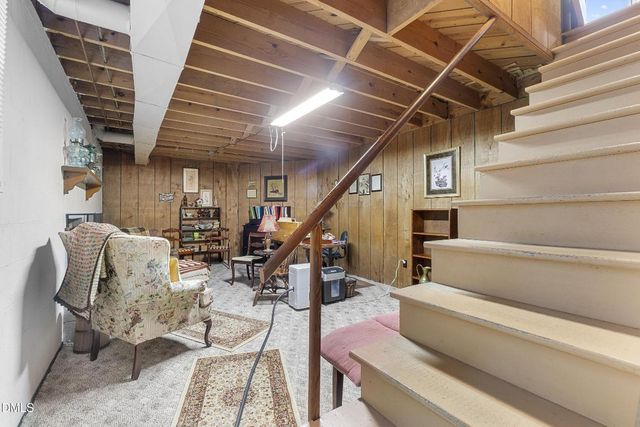 224 Lake Drive E, Thomasville, NC 27360