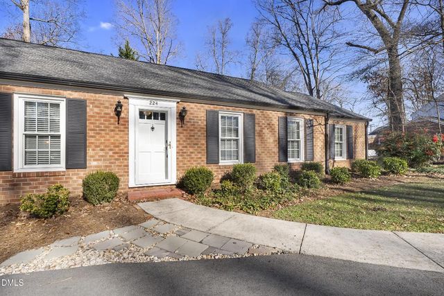 224 Lake Drive E, Thomasville, NC 27360