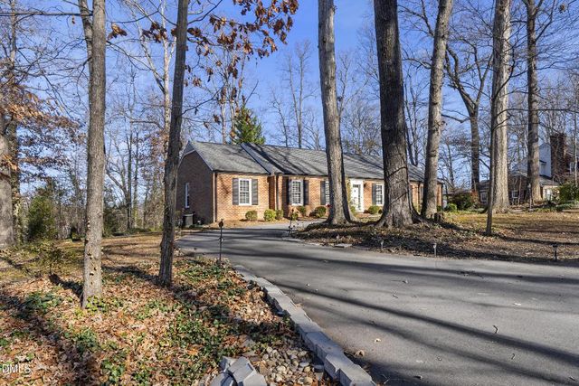 224 Lake Drive E, Thomasville, NC 27360