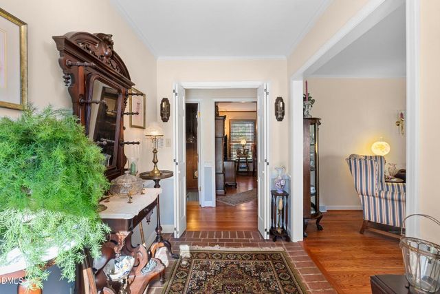 224 Lake Drive E, Thomasville, NC 27360