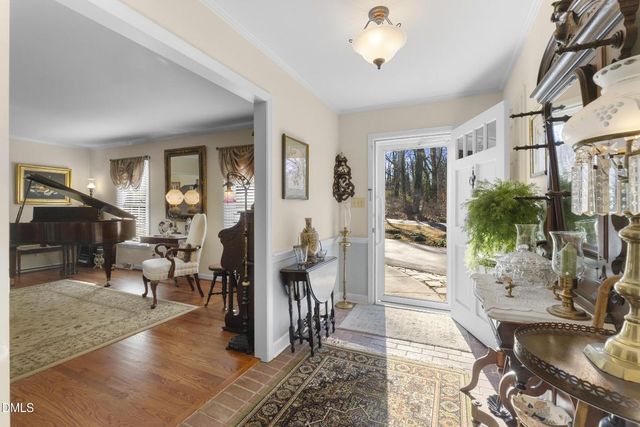 224 Lake Drive E, Thomasville, NC 27360