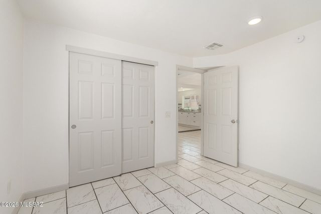 2429 E Cameron Vista, Tucson, AZ 85713