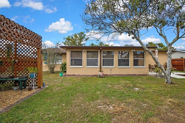 4330 TALL OAK LANE, New Port Richey, FL 34653