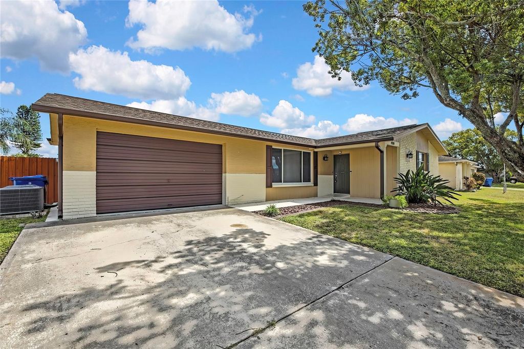 4330 TALL OAK LANE, New Port Richey, FL 34653