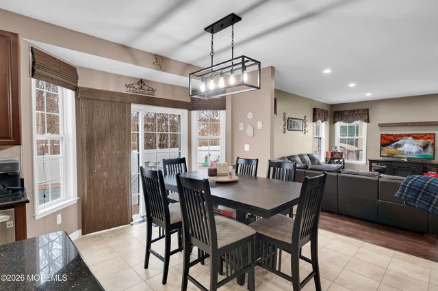 6 Reuben Court, Howell, NJ 07731