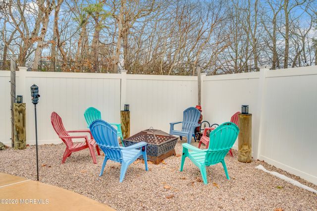 6 Reuben Court, Howell, NJ 07731