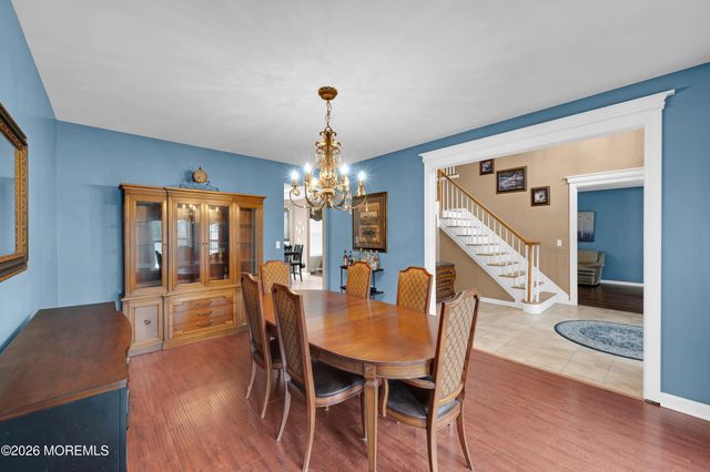 6 Reuben Court, Howell, NJ 07731