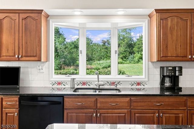 20 Preston Ter, Bedminster Twp., NJ 07921