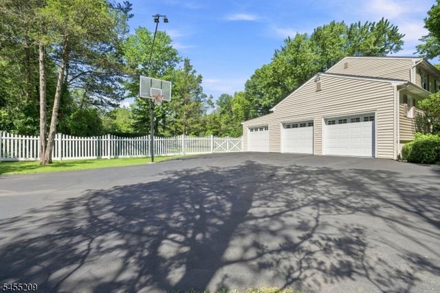 20 Preston Ter, Bedminster Twp., NJ 07921