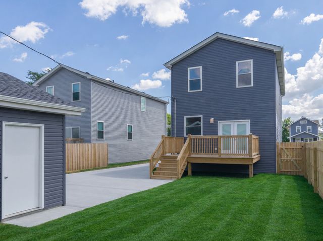 1110 S 3rd Avenue, Maywood, IL 60153