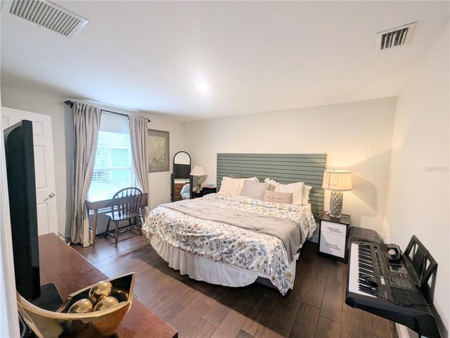 1808 36TH AVENUE E, Bradenton, FL 34208