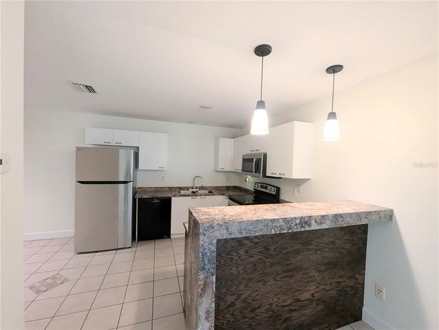 1808 36TH AVENUE E, Bradenton, FL 34208
