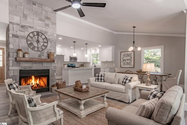 201 Shore Drive, Anderson, SC 29625