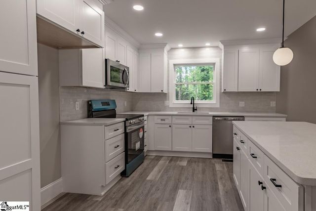 201 Shore Drive, Anderson, SC 29625