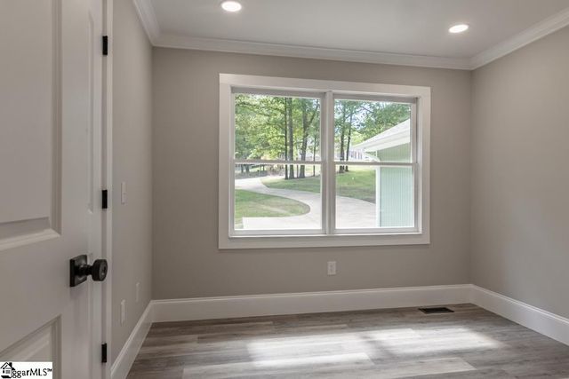 201 Shore Drive, Anderson, SC 29625