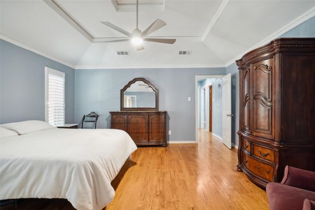 2833 S Country Club Road, Garland, TX 75043