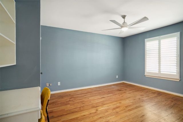 2833 S Country Club Road, Garland, TX 75043