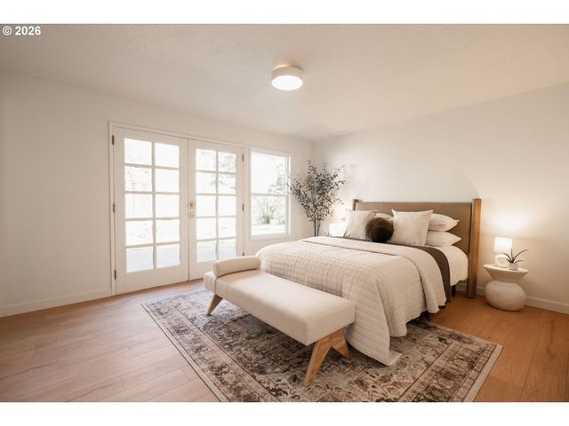 2573 Se MEADOWLARK Dr, Hillsboro, OR 97123