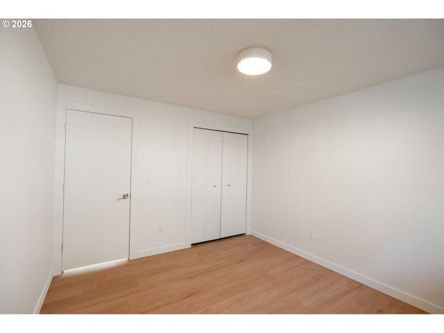 2573 Se MEADOWLARK Dr, Hillsboro, OR 97123