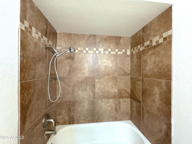 6103 S College Avenue, Tempe, AZ 85283