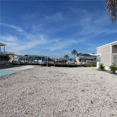 3099 Binnacle LN, St. James City, FL 33956