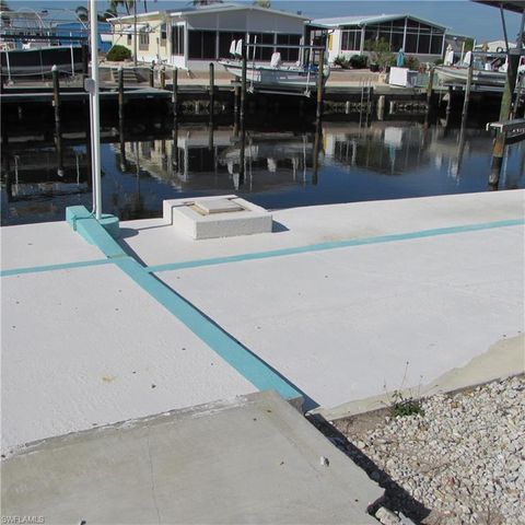 3099 Binnacle LN, St. James City, FL 33956