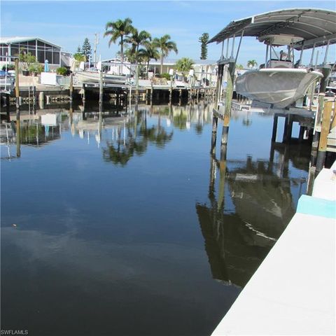 3099 Binnacle LN, St. James City, FL 33956