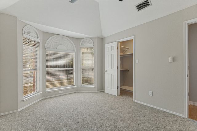 7659 Crosstimbers Lane, North Richland Hills, TX 76182