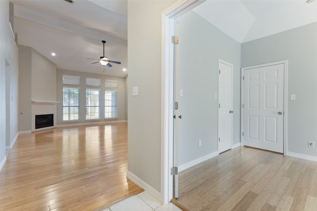 7659 Crosstimbers Lane, North Richland Hills, TX 76182