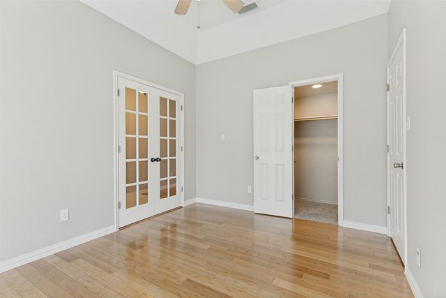 7659 Crosstimbers Lane, North Richland Hills, TX 76182