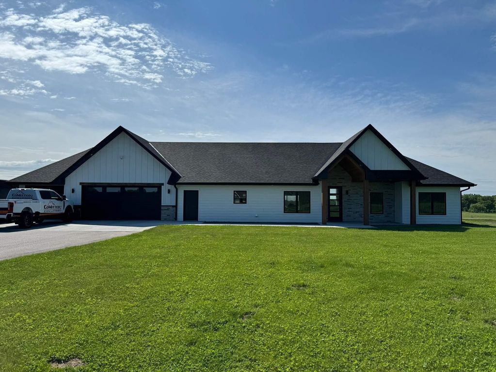 6055 Scenic View Court, Kimball, MN 55353