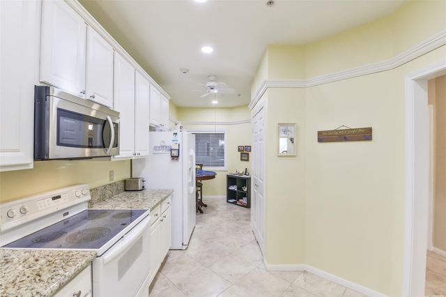 2803 Kings Crossing Drive 315, Kingwood, TX 77345