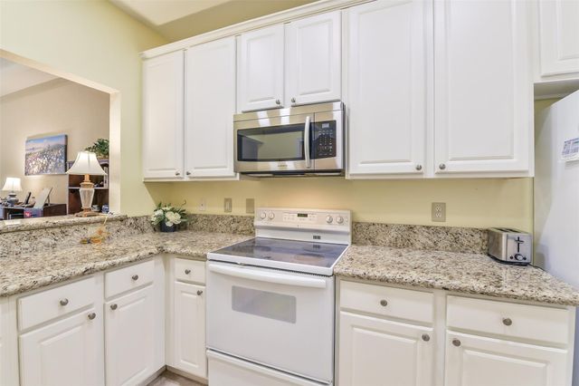 2803 Kings Crossing Drive 315, Kingwood, TX 77345