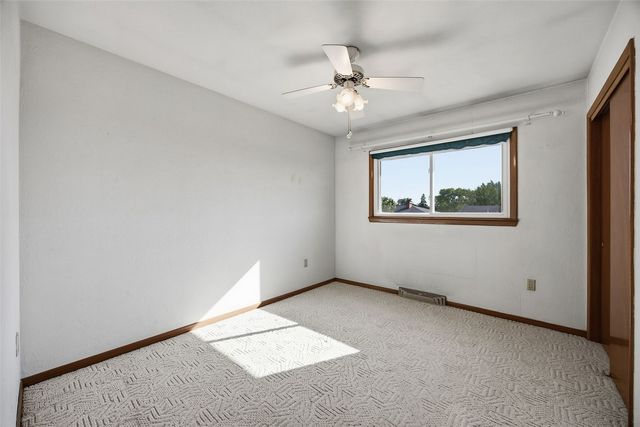 218 La Salle Drive SW, Cedar Rapids, IA 52404