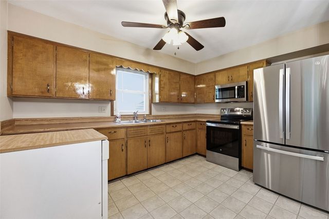 218 La Salle Drive SW, Cedar Rapids, IA 52404