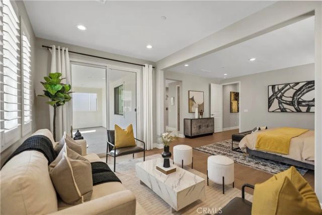 370 Sawbuck, Irvine, CA 92618