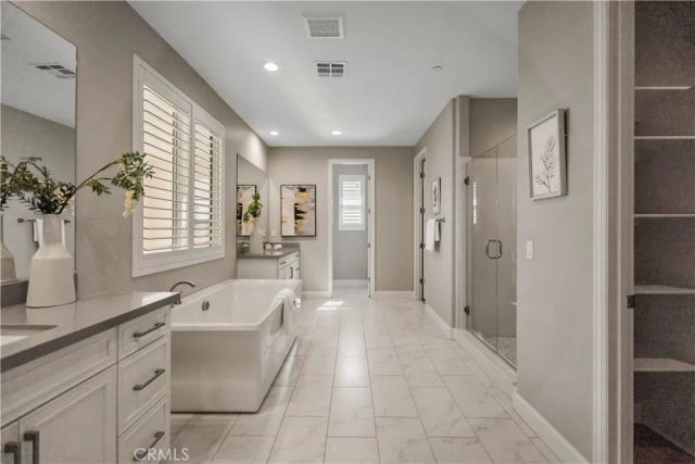 370 Sawbuck, Irvine, CA 92618
