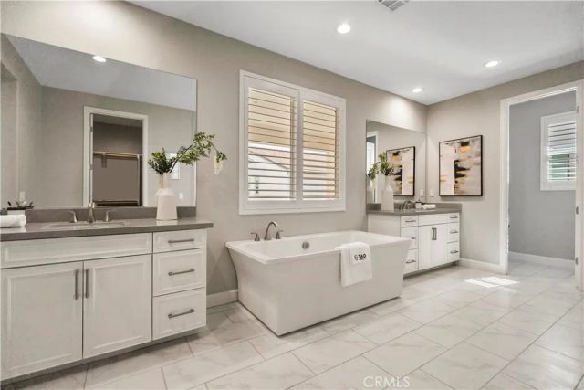 370 Sawbuck, Irvine, CA 92618