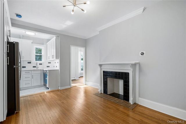 10 Lafayette Street 1R, New Rochelle, NY 10805