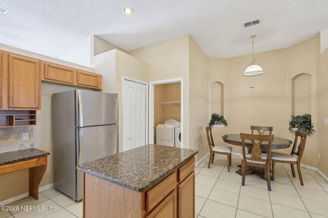 10333 SUGAR GROVE Road, Jacksonville, FL 32221