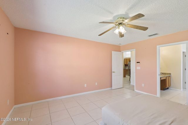 10333 SUGAR GROVE Road, Jacksonville, FL 32221