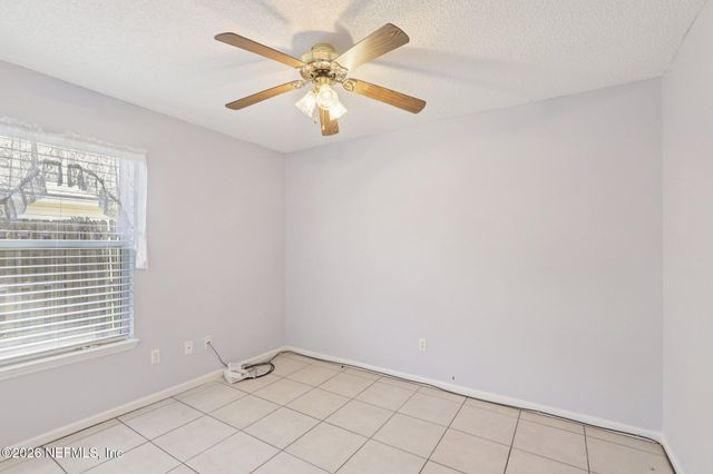 10333 SUGAR GROVE Road, Jacksonville, FL 32221