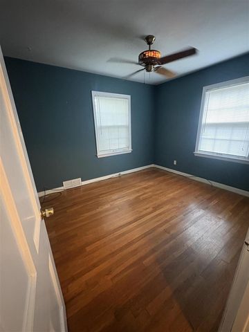 1659 Shangrai La Drive, Grand Rapids, MI 49508