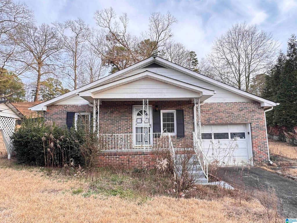 3573 QUEENSTOWN ROAD, Trussville, AL 35173