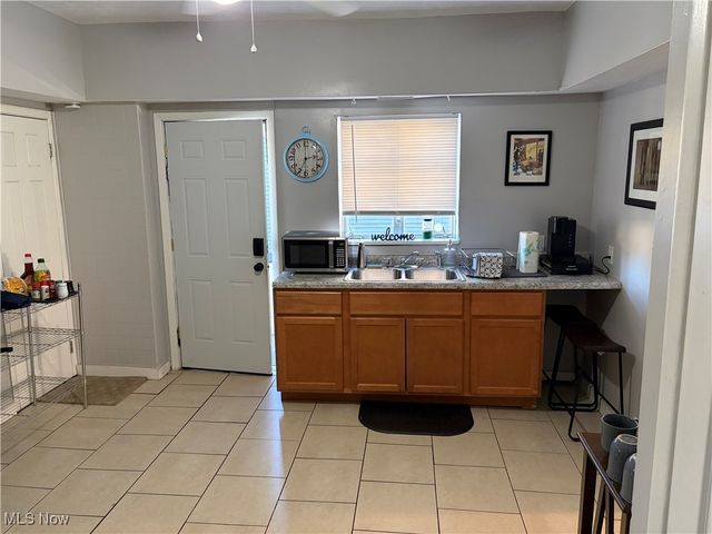 3906 Memphis Avenue 1, Cleveland, OH 44109